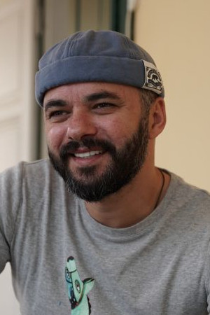 Portraitbild des Georgischen Malers Akaki Jashi