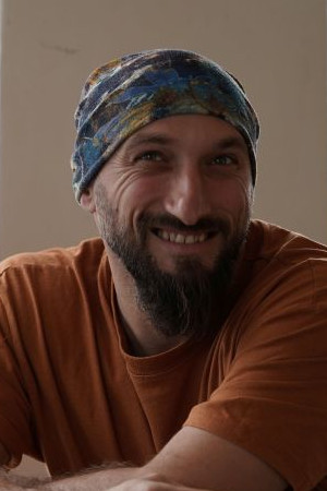 Portraitbild des Georgischen Künstlers Beka Bolkvadze