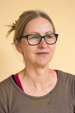 Portraitbild der deutschen Künstlerin Christina_Saenger