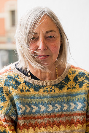 Portraitbild der österreichischen Künstlerin Renate Gruber-Felkel