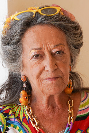 Portraitbild der österreichischen Künstlerin Helga Färber-Dittrich