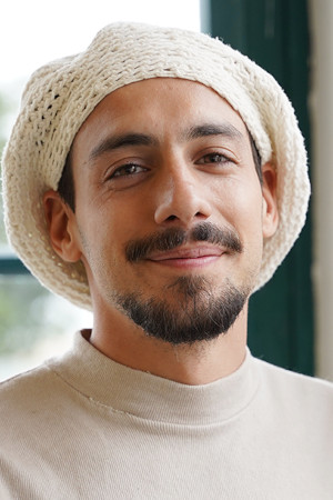 Portraitfoto des Künstlers aus Patagonien Guido Franco Ferrari